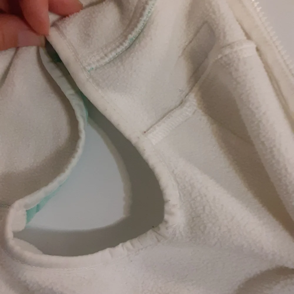 Vineyard Vines XXS fleece vest white and aqua - Picture 9 of 13